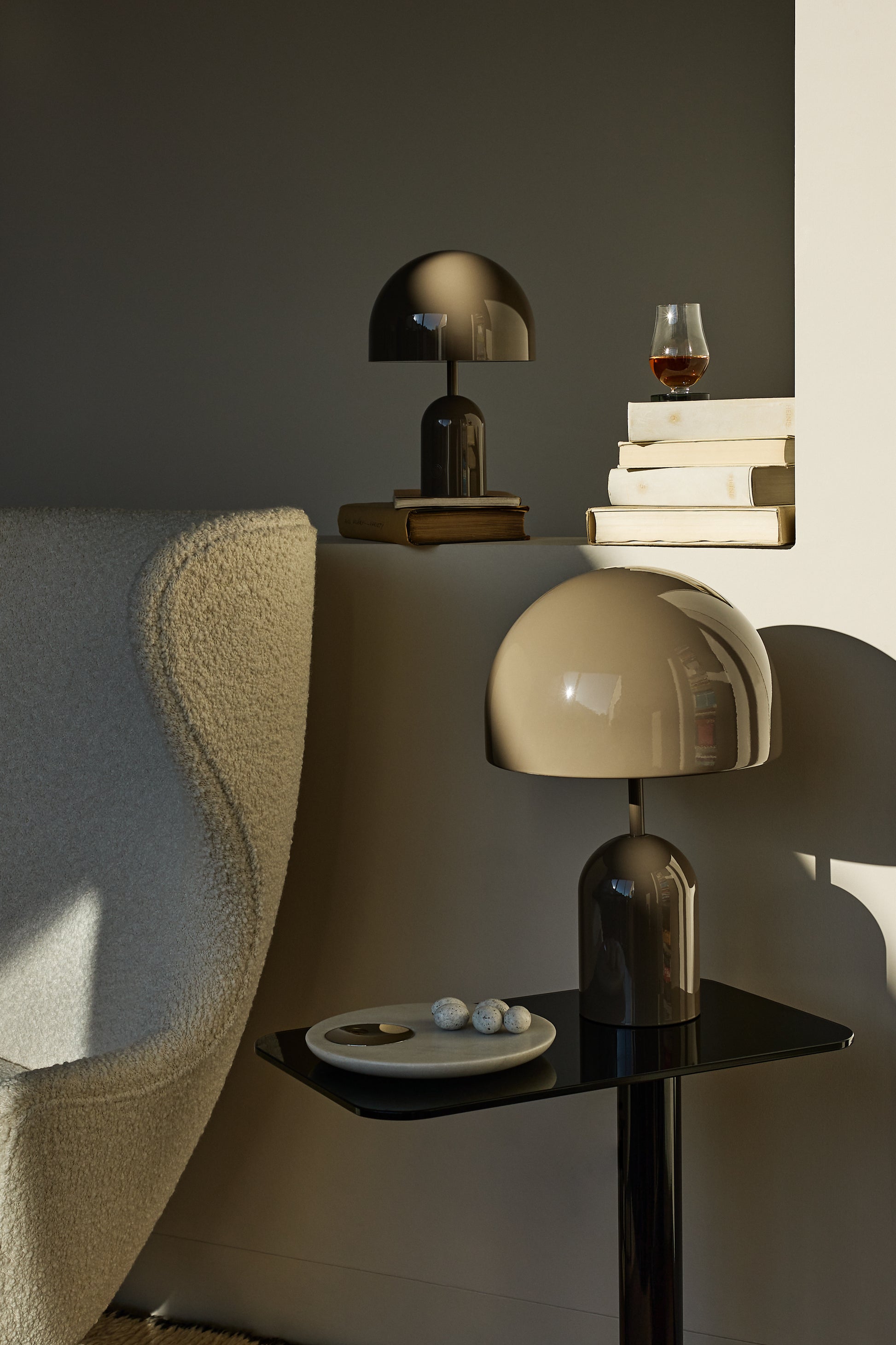 BELL TABLE TAUPE LED Tom Dixon. - Milk Concept Boutique