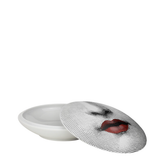 Fornasetti Round box Tema e Variazioni n°397 red/black/white - Milk Concept Boutique