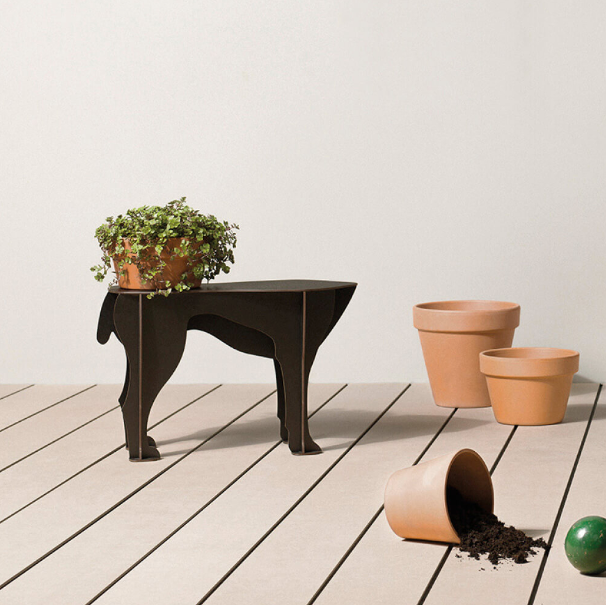 Sultan stool & coffee table by Ibride