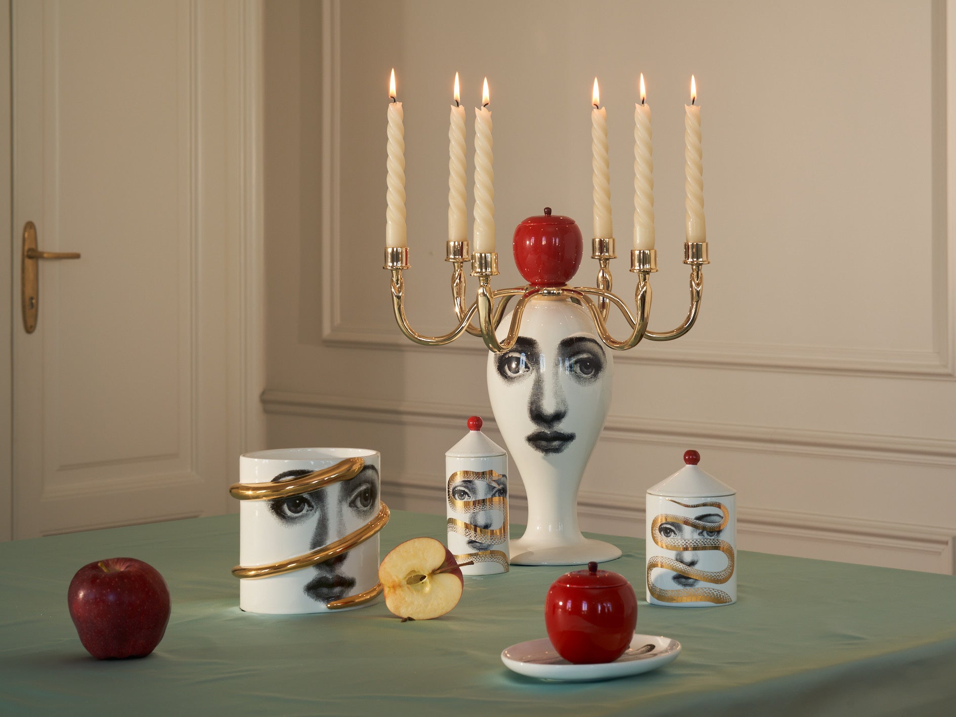 Fornasetti AL BUIO Scented candle - Décor Peccato Originale - Fragrance Frutto Proibito - Milk Concept Boutique