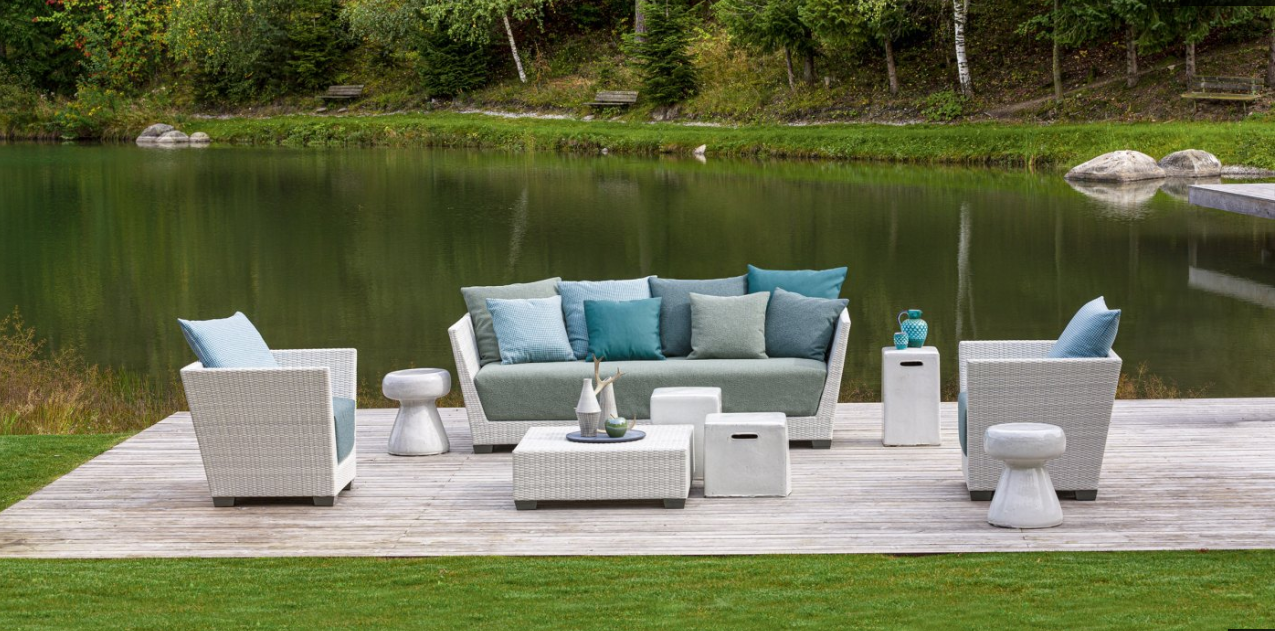 Outdoor day-bed InOut 883 - Milk Concept Boutique