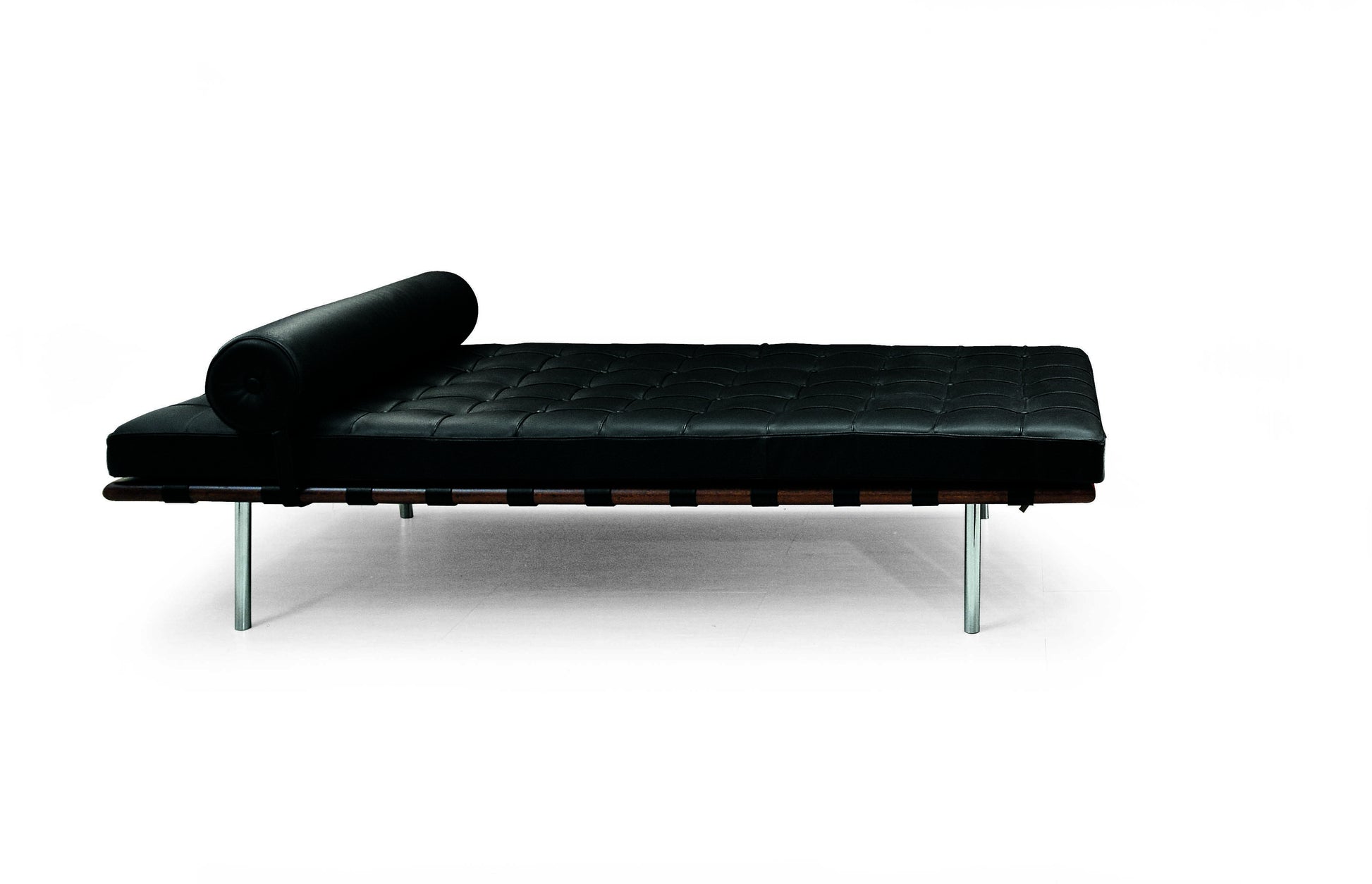 Classics: Mies Van Der Rohe's day bed - Milk Concept Boutique